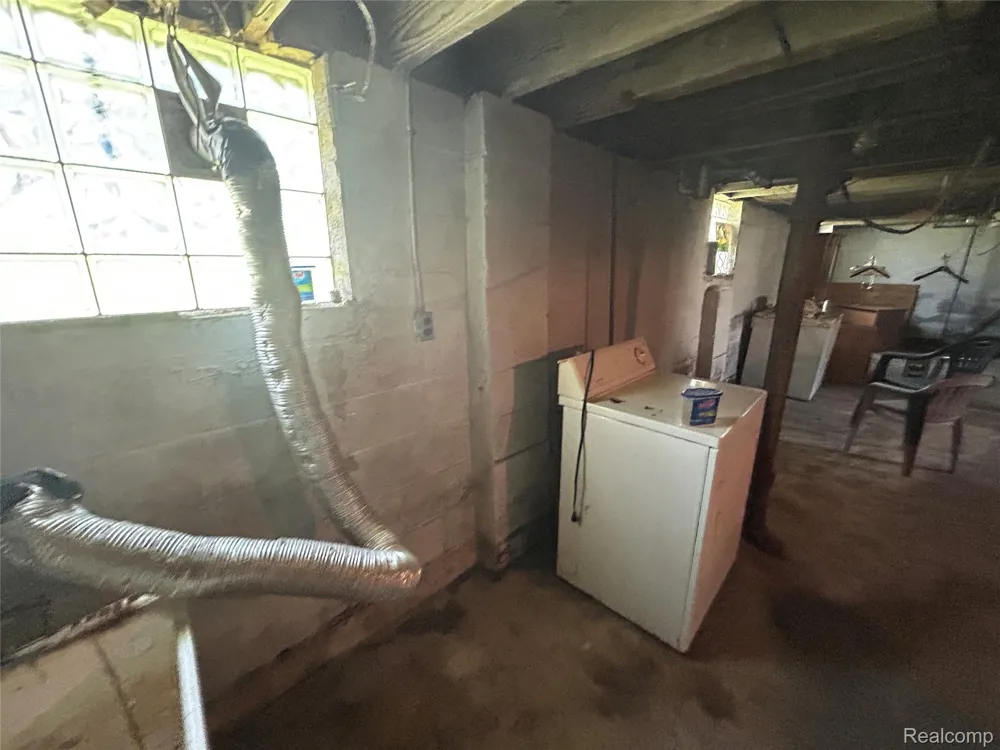 221 Campbell Street River Rouge City, MI 48218