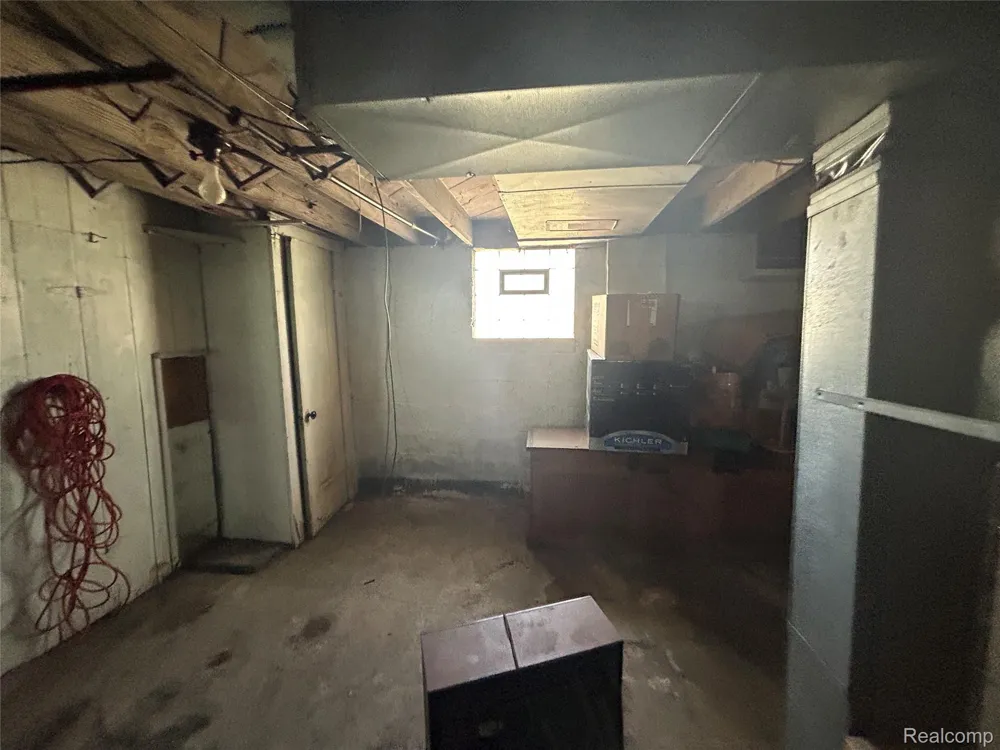 221 Campbell Street River Rouge City, MI 48218