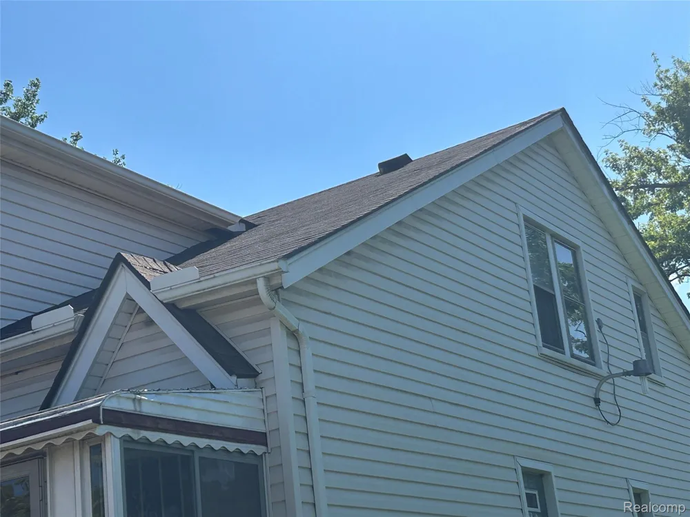 221 Campbell Street River Rouge City, MI 48218