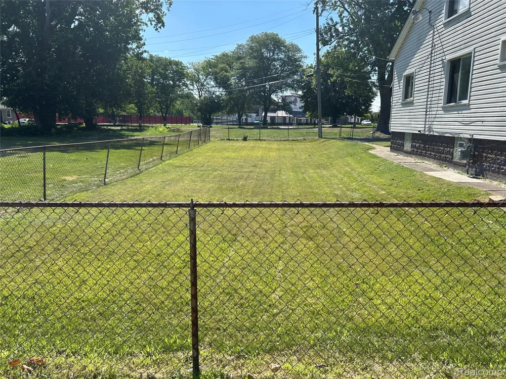 221 Campbell Street River Rouge City, MI 48218