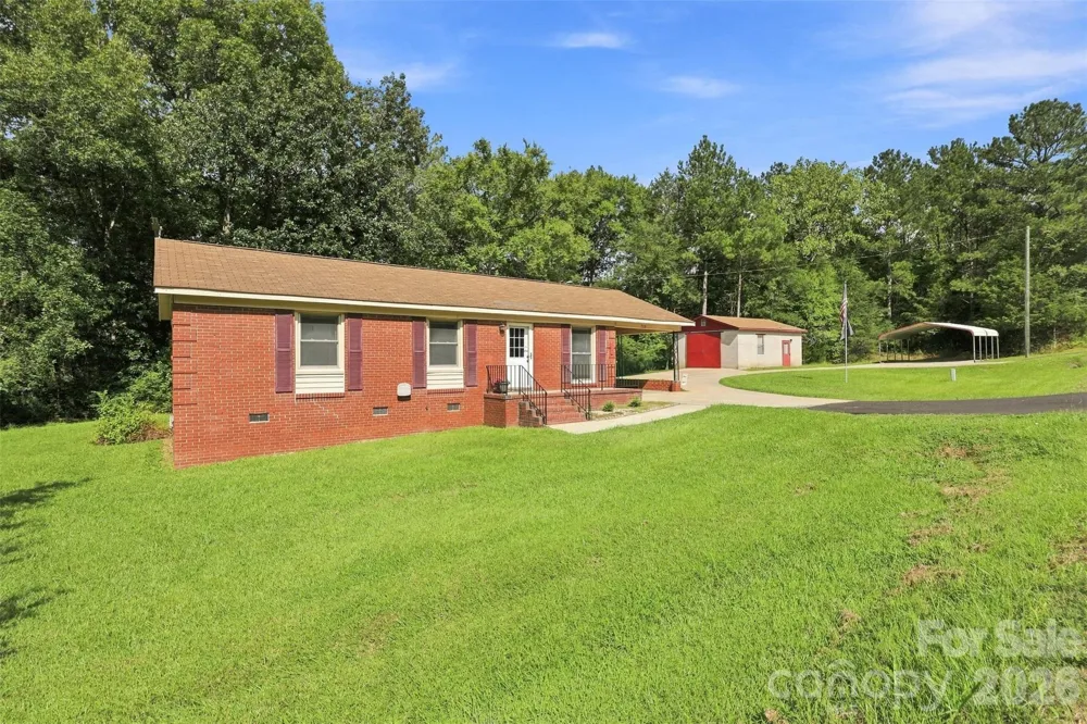 728 Center Road Chester, SC 29706