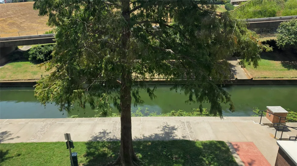 330 Las Colinas Boulevard E #232 Irving, TX 75039