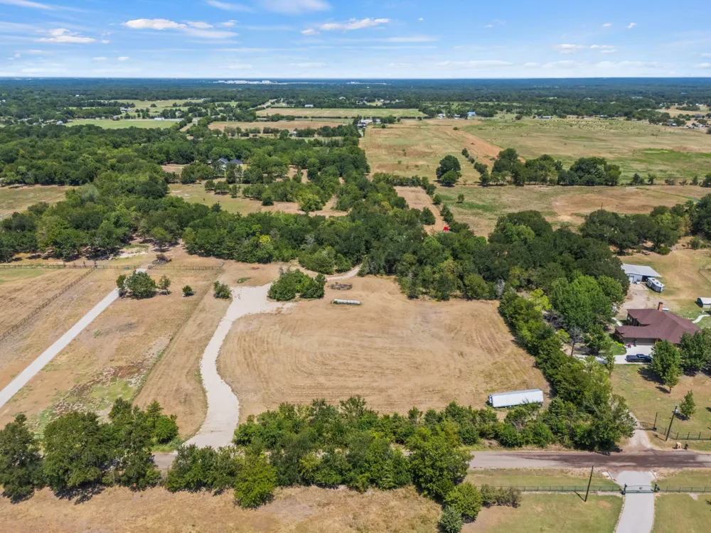 1528 County Road 3520 Quinlan, TX 75474