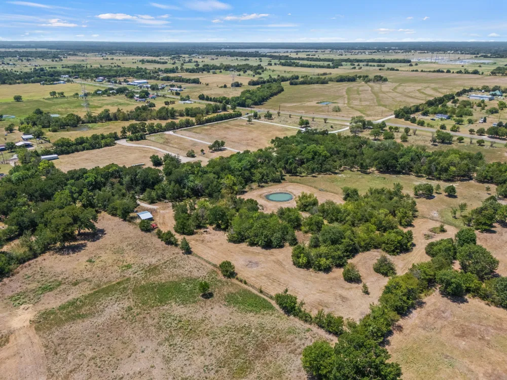 1528 County Road 3520 Quinlan, TX 75474