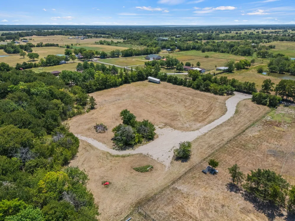 1528 County Road 3520 Quinlan, TX 75474