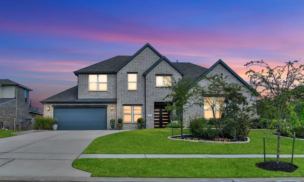 902 Falcon Hollow Lane Pinehurst, TX 77362