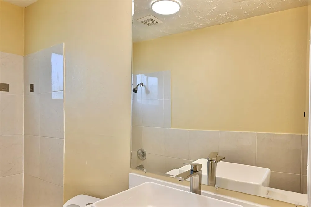 7207 San Pablo Drive Houston, TX 77083