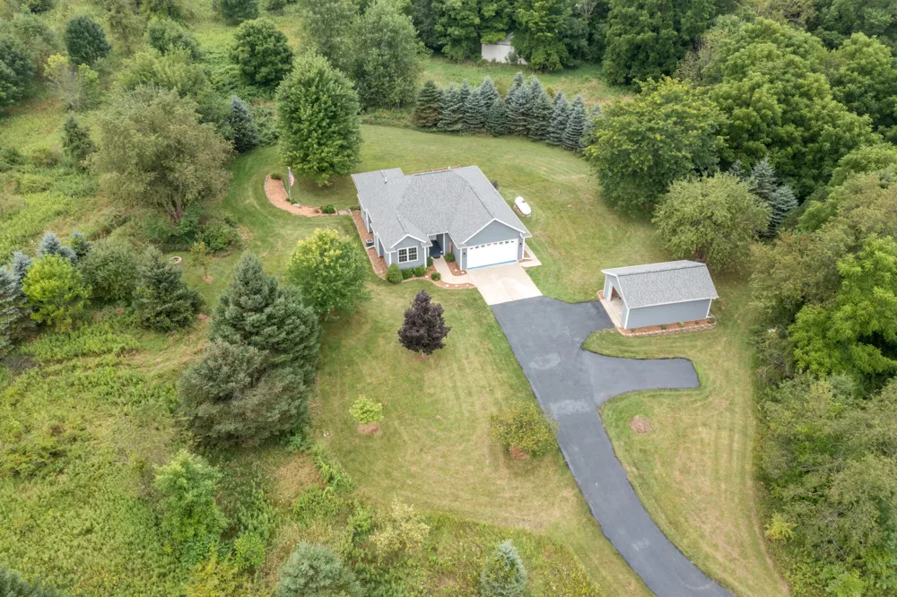 1746 Rowden Drive Hastings, MI 49058