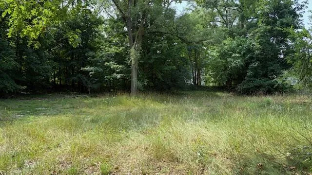 723 Sumner Avenue Muskegon, MI 49442