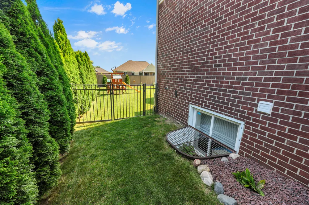 26574 Bronx Drive Chesterfield Township, MI 48051