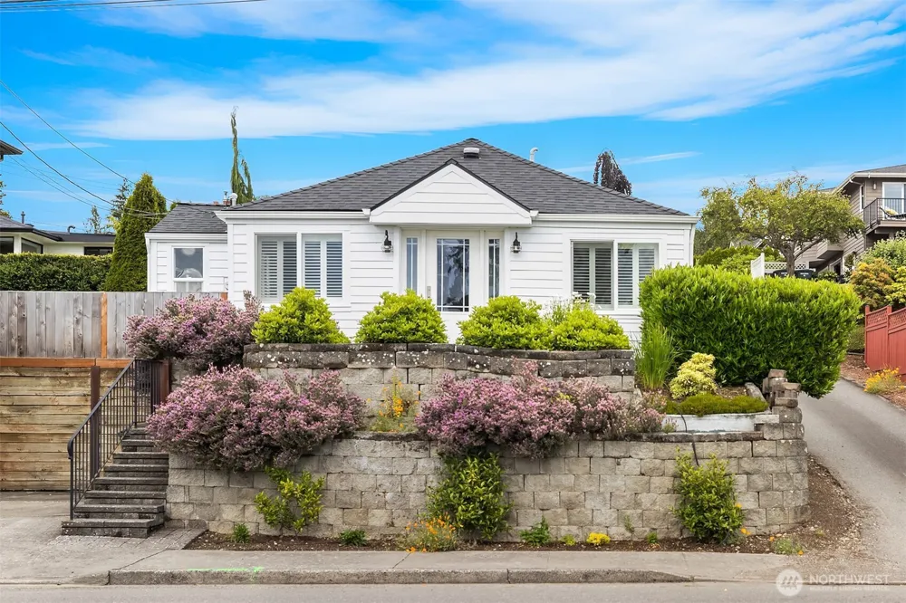 103 8th Avenue S Edmonds, WA 98020