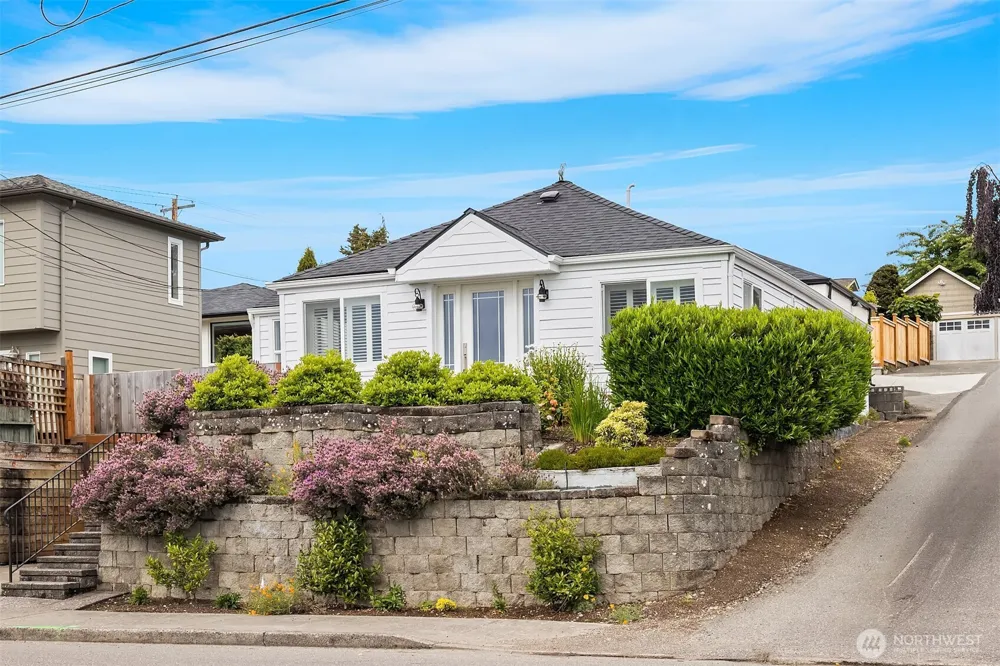 103 8th Avenue S Edmonds, WA 98020