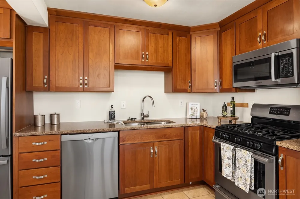 103 8th Avenue S Edmonds, WA 98020