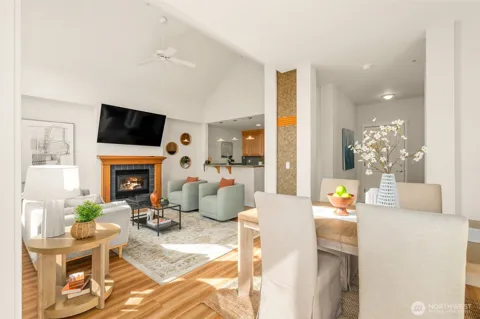 55 Williams Avenue S #401