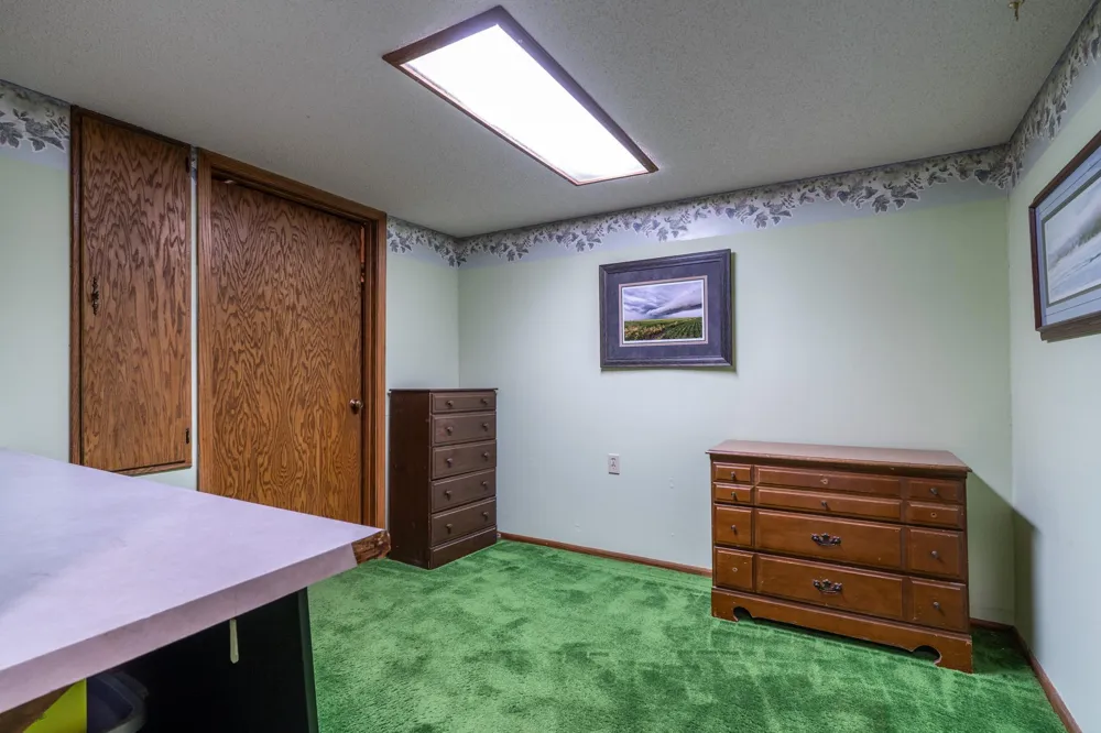 920 Groveland Avenue Crookston, MN 56716