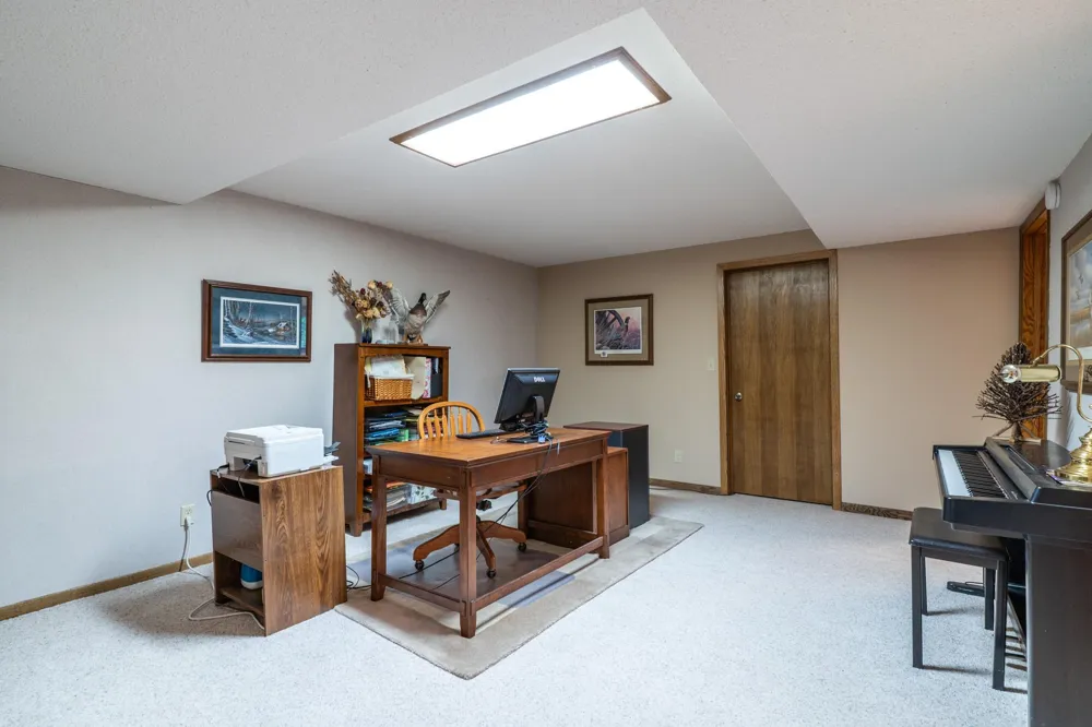 920 Groveland Avenue Crookston, MN 56716