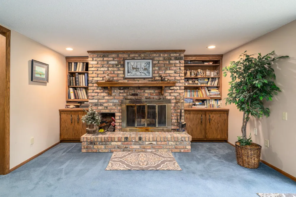 920 Groveland Avenue Crookston, MN 56716