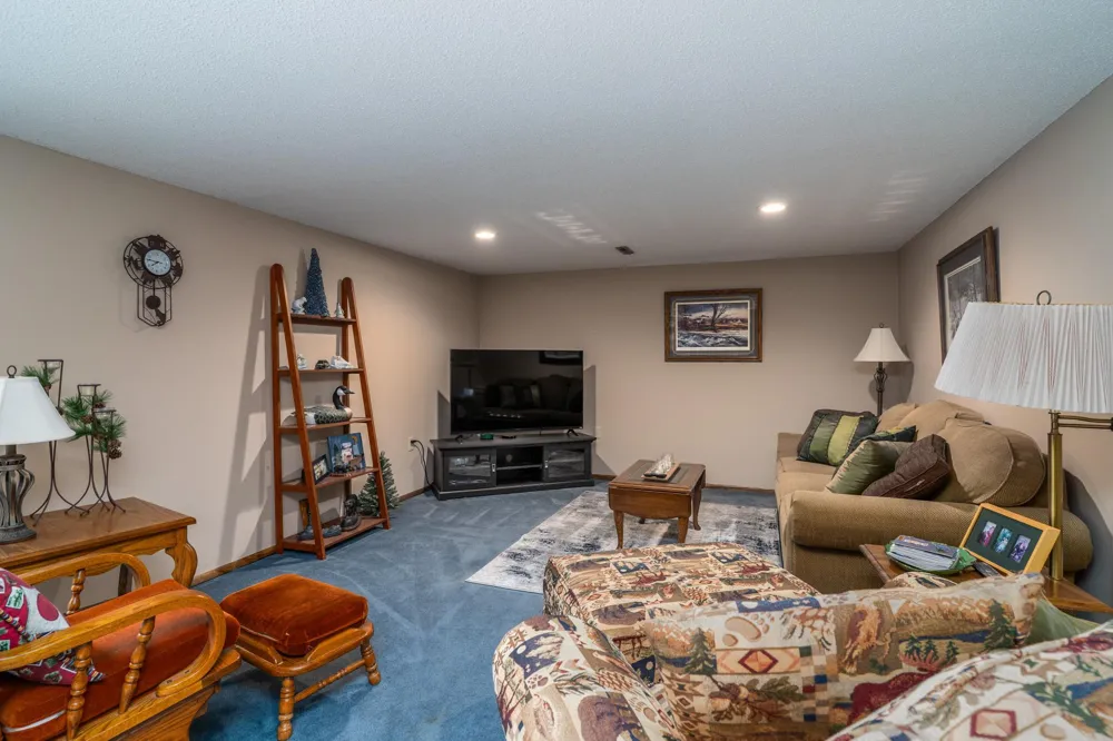 920 Groveland Avenue Crookston, MN 56716
