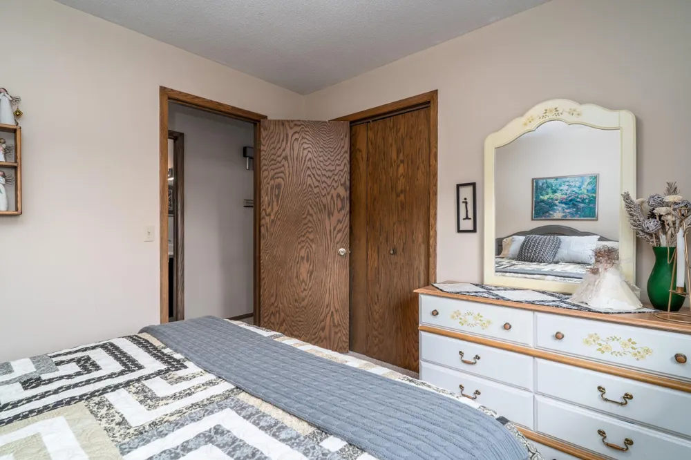 920 Groveland Avenue Crookston, MN 56716