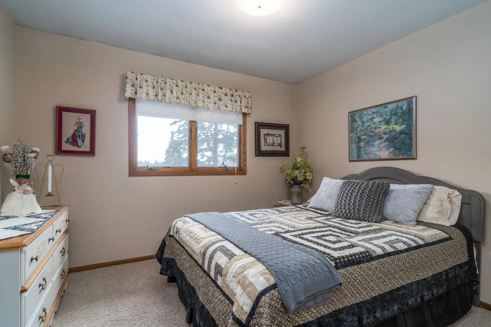 920 Groveland Avenue Crookston, MN 56716