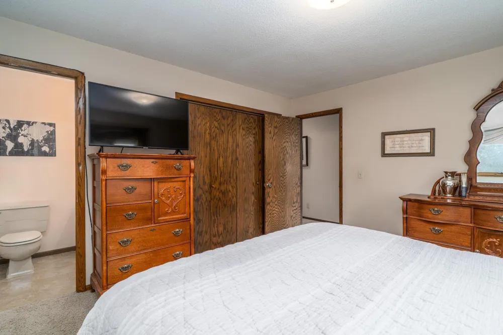 920 Groveland Avenue Crookston, MN 56716
