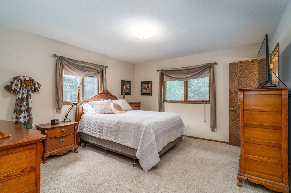 920 Groveland Avenue Crookston, MN 56716
