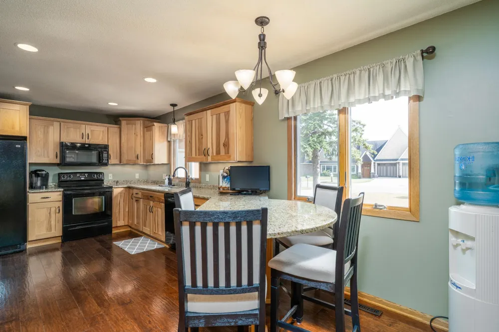 920 Groveland Avenue Crookston, MN 56716
