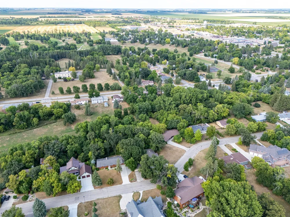 920 Groveland Avenue Crookston, MN 56716
