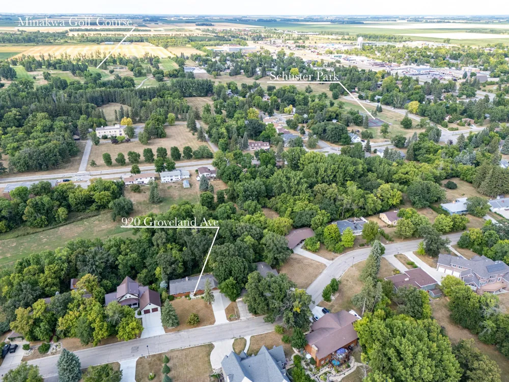 920 Groveland Avenue Crookston, MN 56716