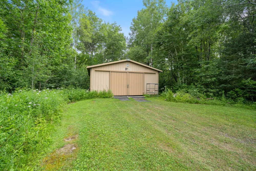 5665 Hagberg Road Hermantown, MN 55811