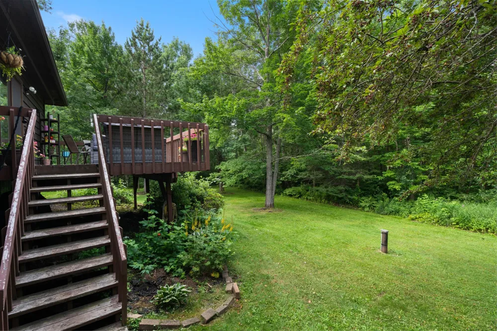 5665 Hagberg Road Hermantown, MN 55811