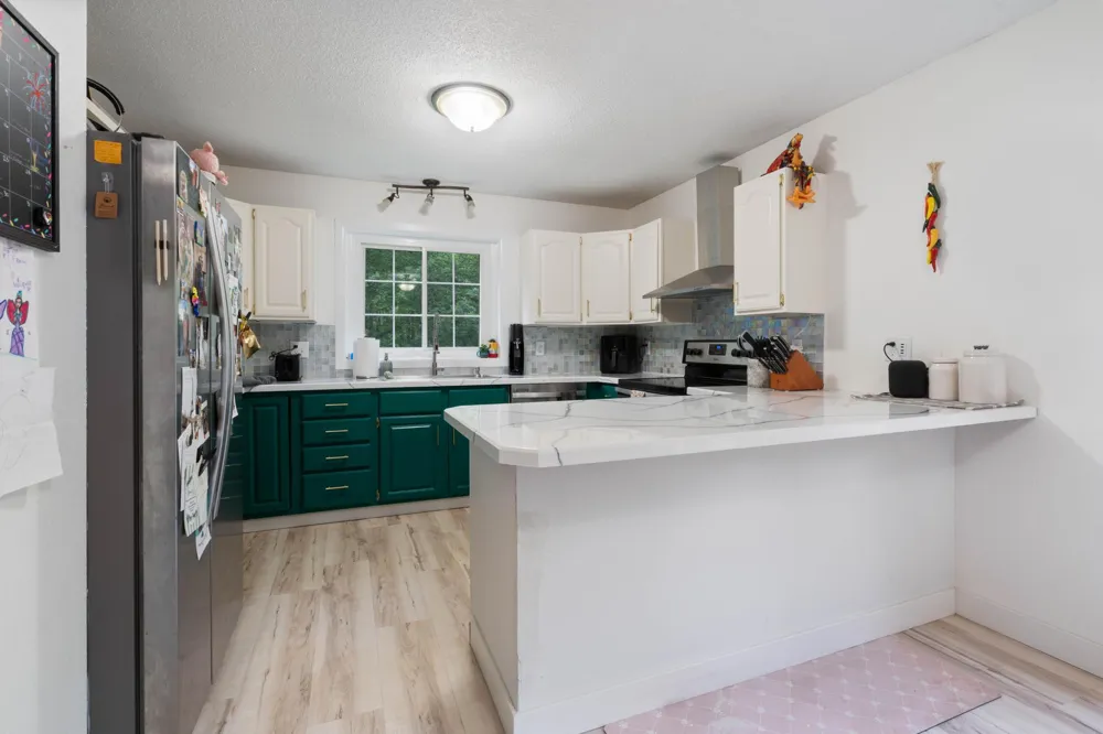 5665 Hagberg Road Hermantown, MN 55811