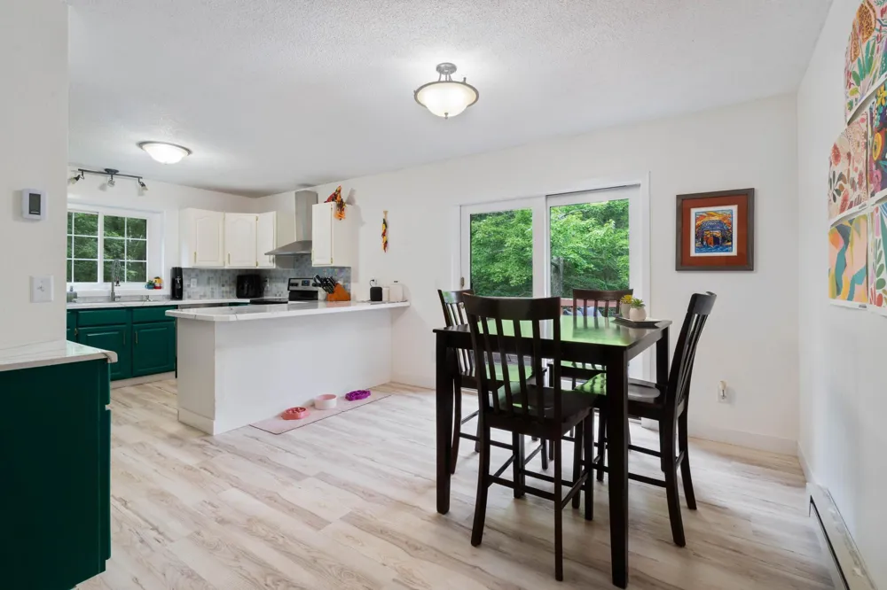 5665 Hagberg Road Hermantown, MN 55811