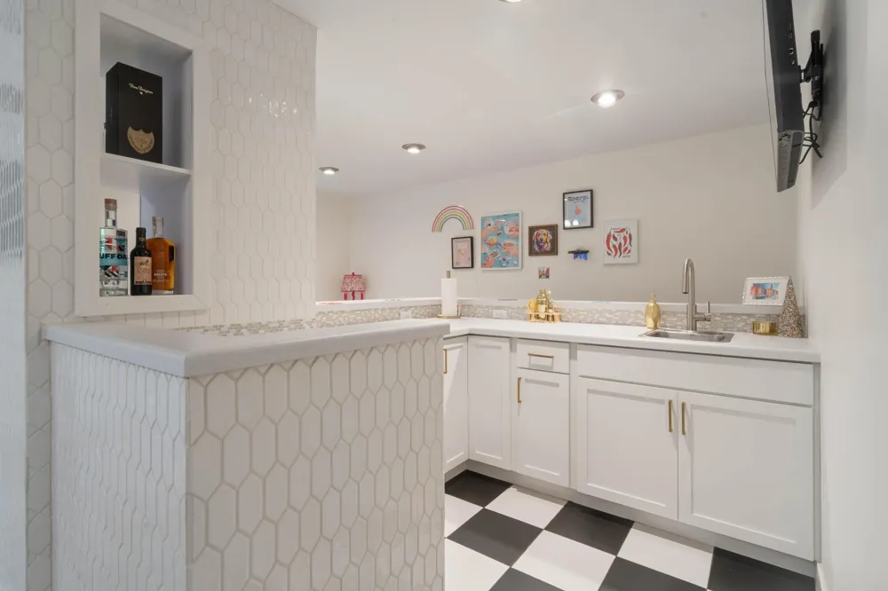 5665 Hagberg Road Hermantown, MN 55811