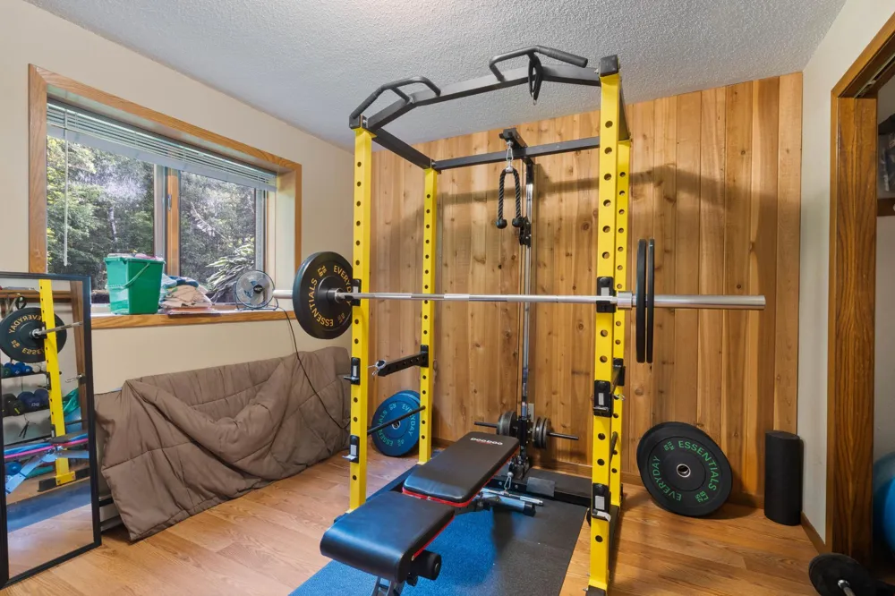 5665 Hagberg Road Hermantown, MN 55811