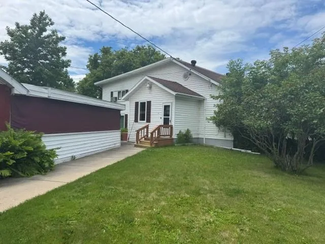 1303 11th Avenue International Falls, MN 56649
