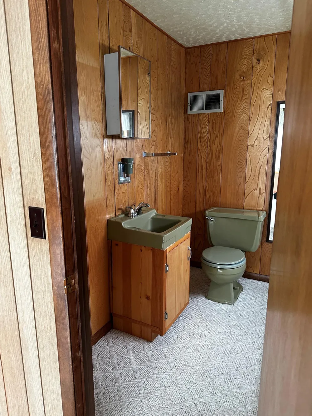 1303 11th Avenue International Falls, MN 56649