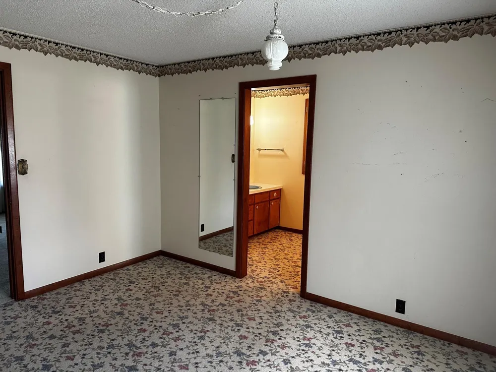 1303 11th Avenue International Falls, MN 56649
