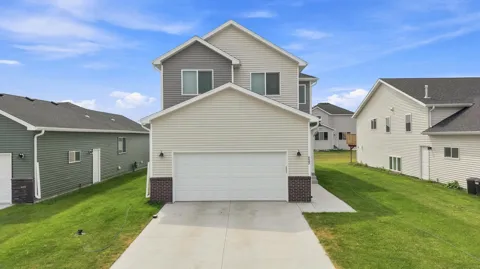 2587 Fulton Loop S