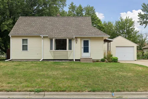 6 Pine Drive