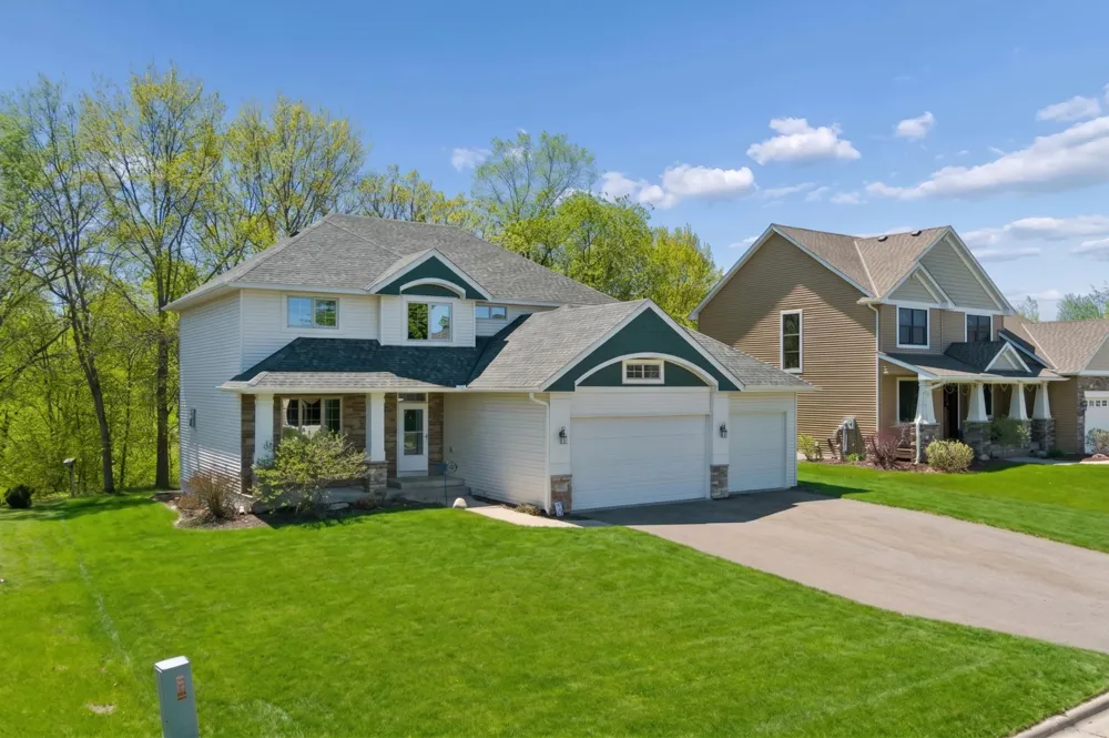 1017 Provence Lane Belle Plaine, MN 56011