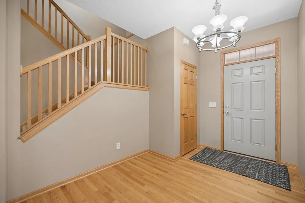 1017 Provence Lane Belle Plaine, MN 56011