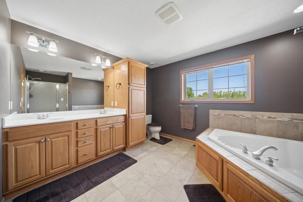 1017 Provence Lane Belle Plaine, MN 56011