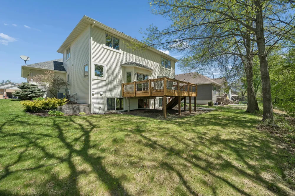 1017 Provence Lane Belle Plaine, MN 56011
