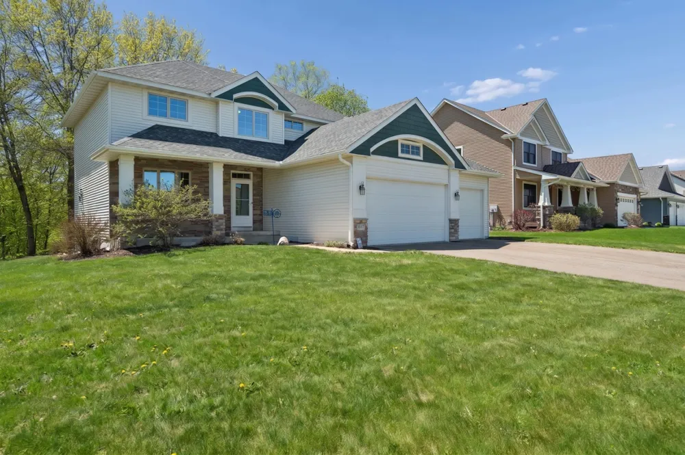 1017 Provence Lane Belle Plaine, MN 56011