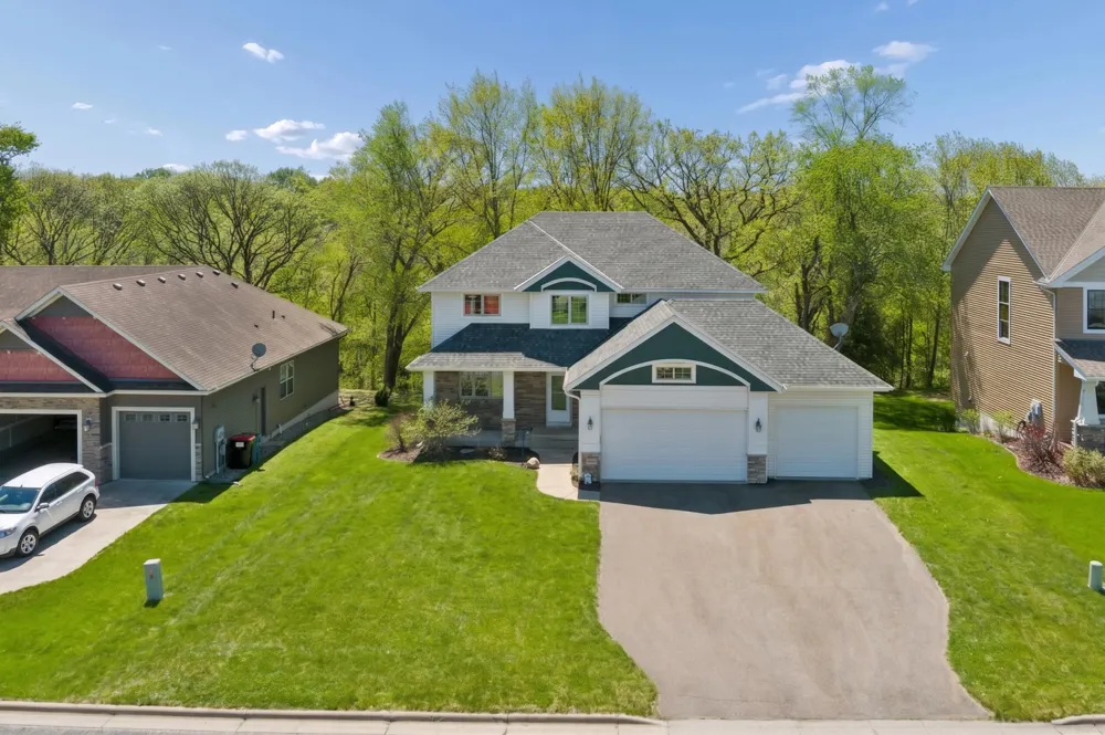 1017 Provence Lane Belle Plaine, MN 56011