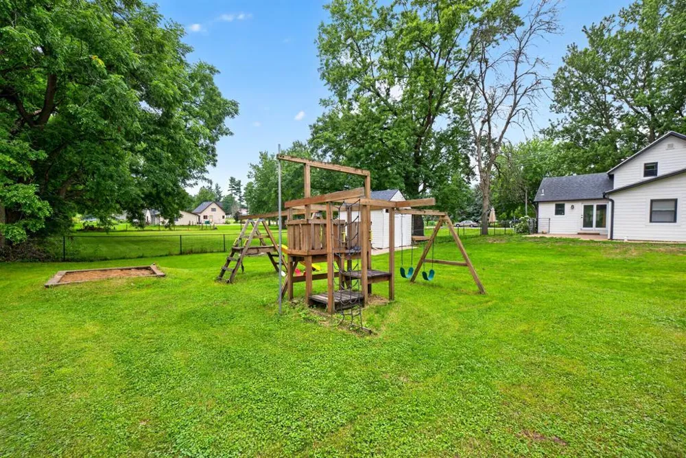 330 1st Avenue NE Oronoco, MN 55960