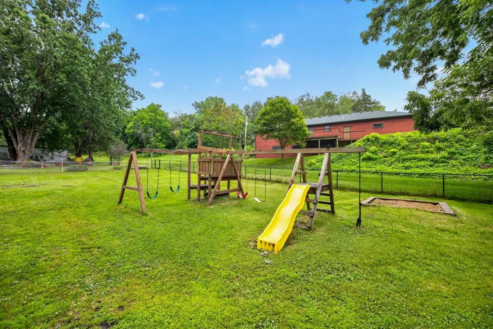 330 1st Avenue NE Oronoco, MN 55960