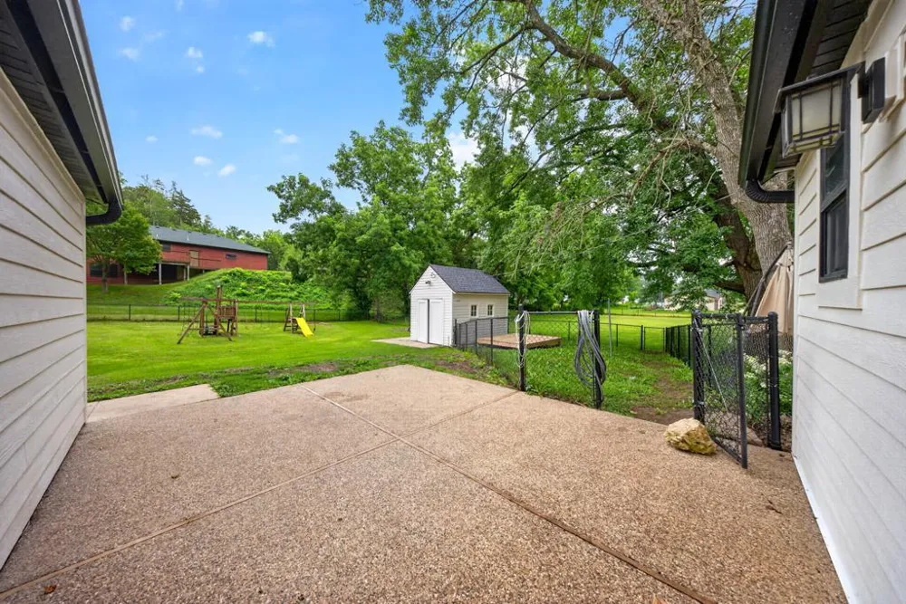 330 1st Avenue NE Oronoco, MN 55960