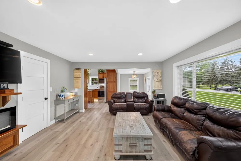 330 1st Avenue NE Oronoco, MN 55960